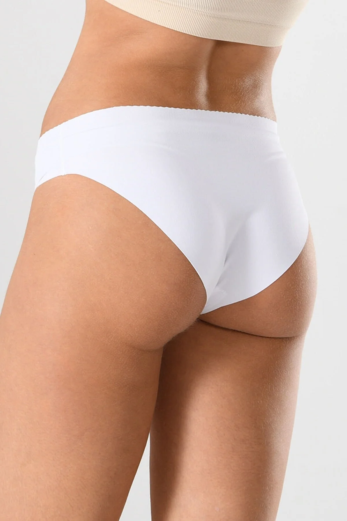 İç Giyim Miss Fit Toparlayıcı Lazer Kesim Silikonlu Slip Külot Kaydırmaz Özellikli
