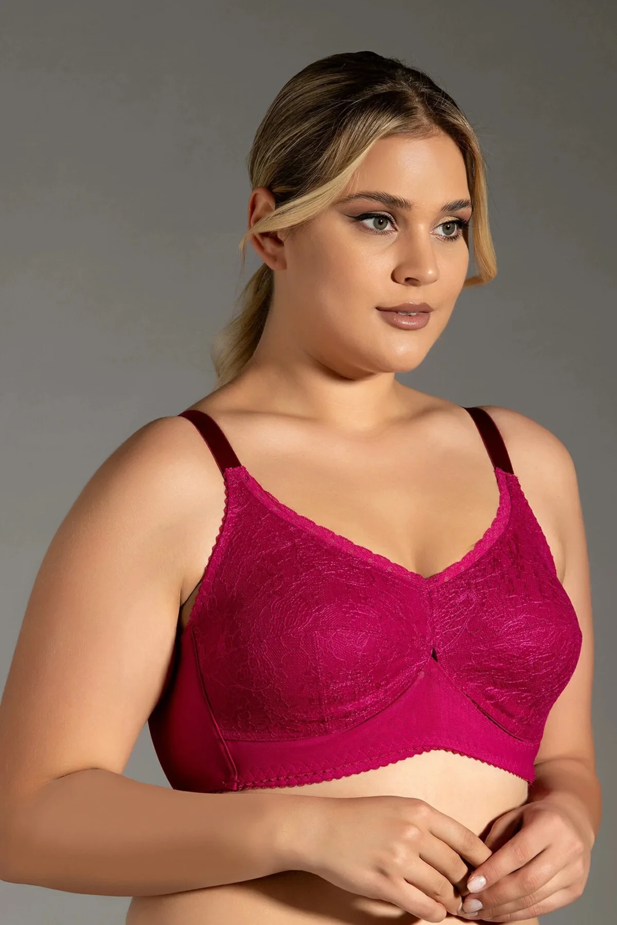 İç Giyim NEW BRA Balensiz Dantelli Mideli Toparlayıcı Sütyen