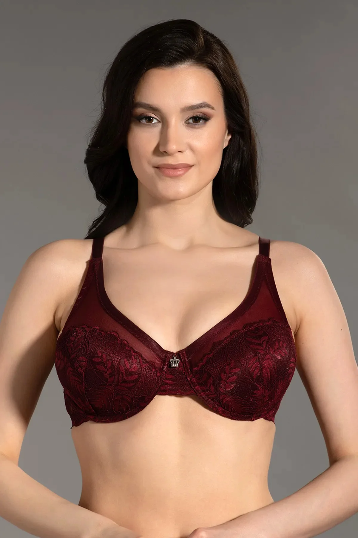 İç Giyim NEWBRA Dantel Motif İşlemeli Tül Detaylı Desteksiz C Cup İç Giyim NEWBRA Dantel Motif İşlemeli Tül Detaylı Desteksiz C Cup
