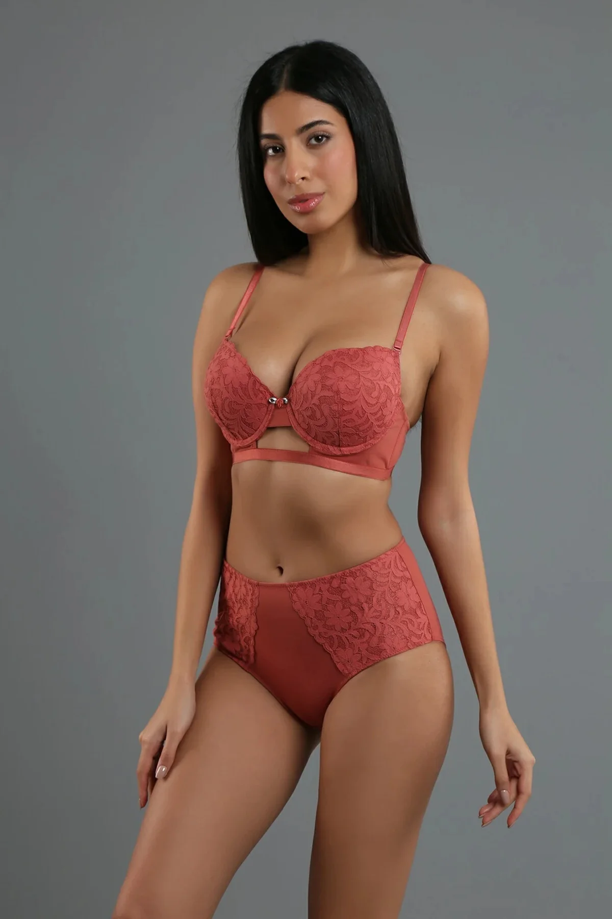 İç Giyim NEWBRA Desteksiz Dantelli Sütyen Takım