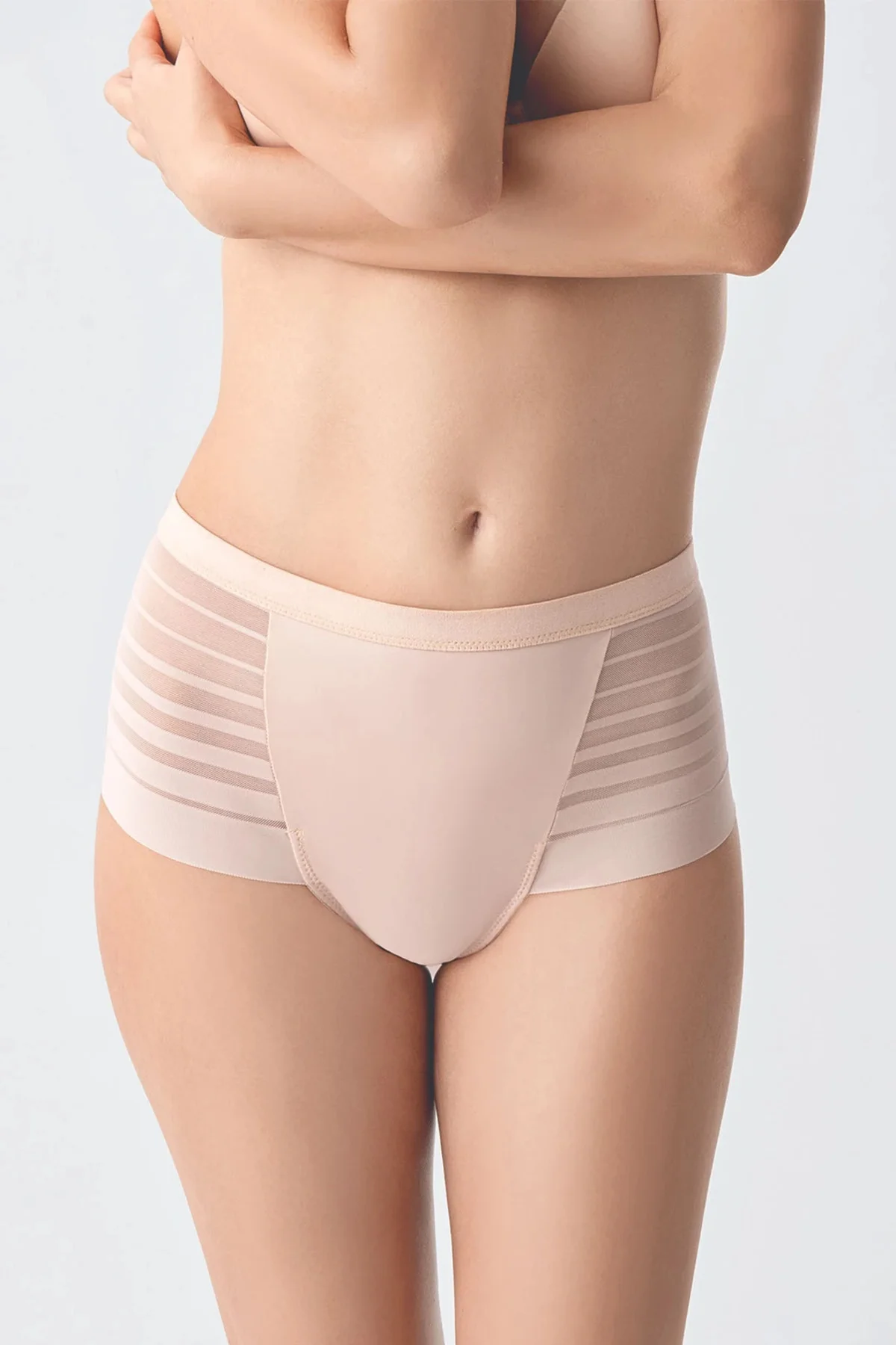 İç Giyim NEWBRA İz Yapmaz Normal Bel Toparlayıcı Brazilian Külot İç Giyim NEWBRA İz Yapmaz Normal Bel Toparlayıcı Brazilian Külot