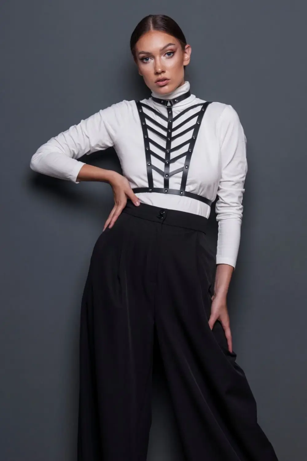 İÇ GİYİM SUNİ DERİ FANTEZİ AKSESUAR 946