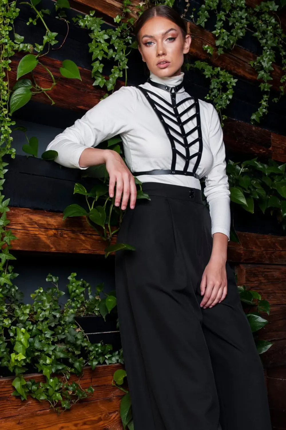 İÇ GİYİM SUNİ DERİ FANTEZİ AKSESUAR 946