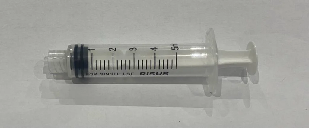 İğnesiz Şırınga Luer Lock 5ML - Steril Tek Kullanımlık Tıbbi Şırınga
