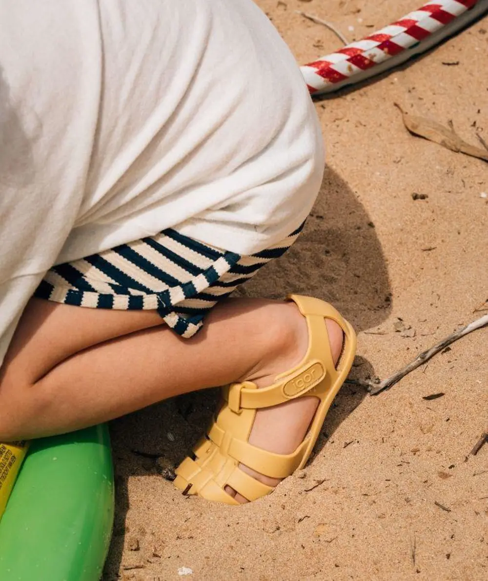 IGOR Nemo Solid Dijon Unisex Çocuk Sandalet S10324-235 IGOR Nemo Solid Dijon Unisex Çocuk Sandalet S10324-235