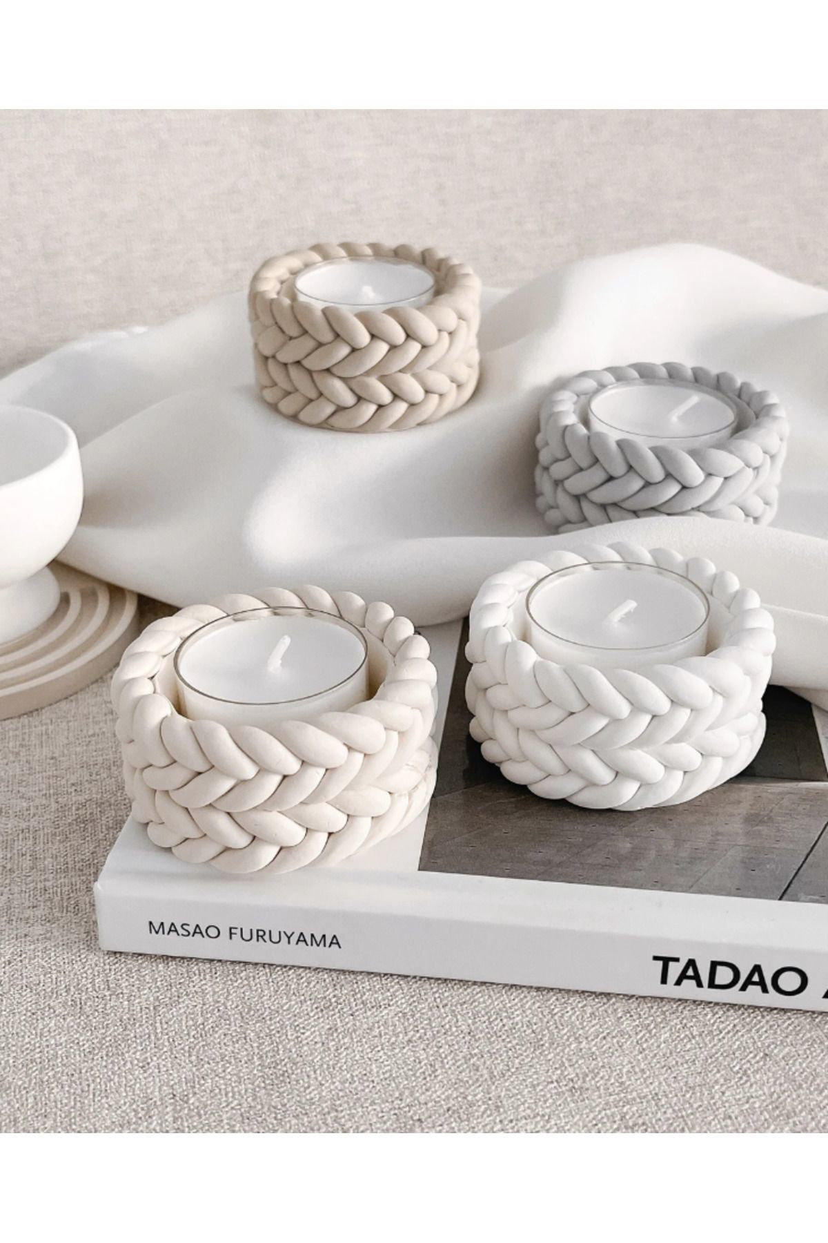 İkili Beyaz Tealight Mumluk – Zarif ve Sıcak Bir Dokunuş