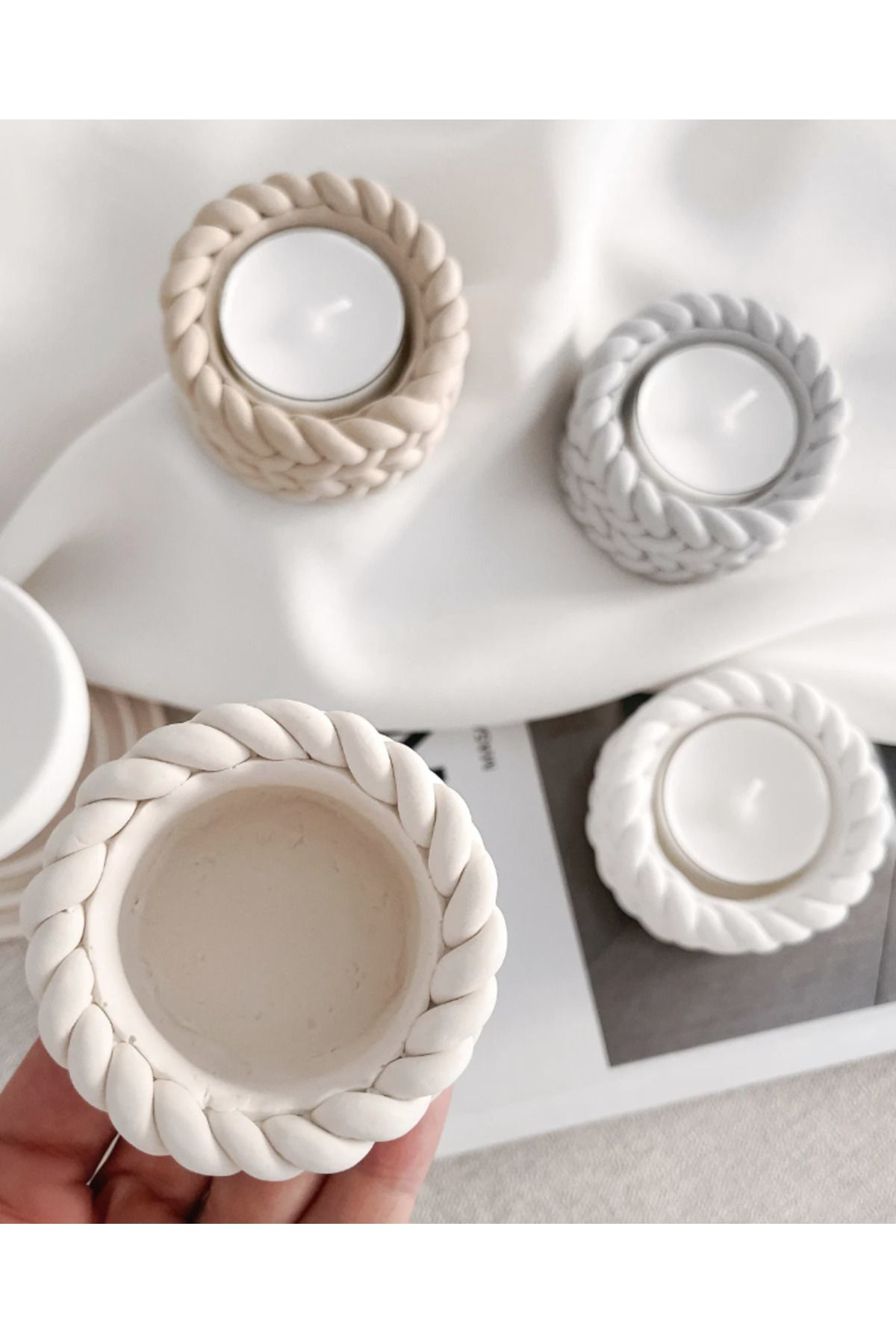 İkili Beyaz Tealight Mumluk – Zarif ve Sıcak Bir Dokunuş