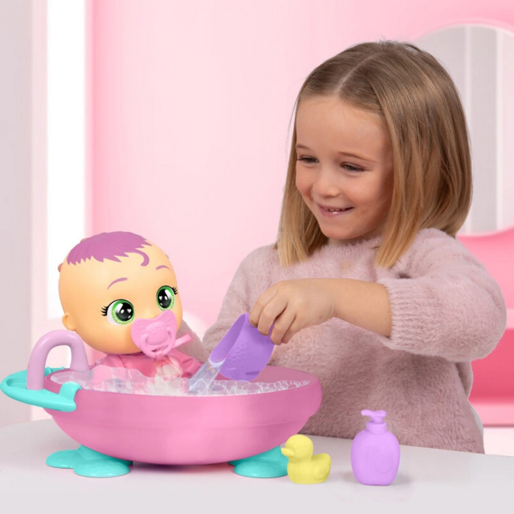 İlk Banyo Sarah İlk Banyo Sarah