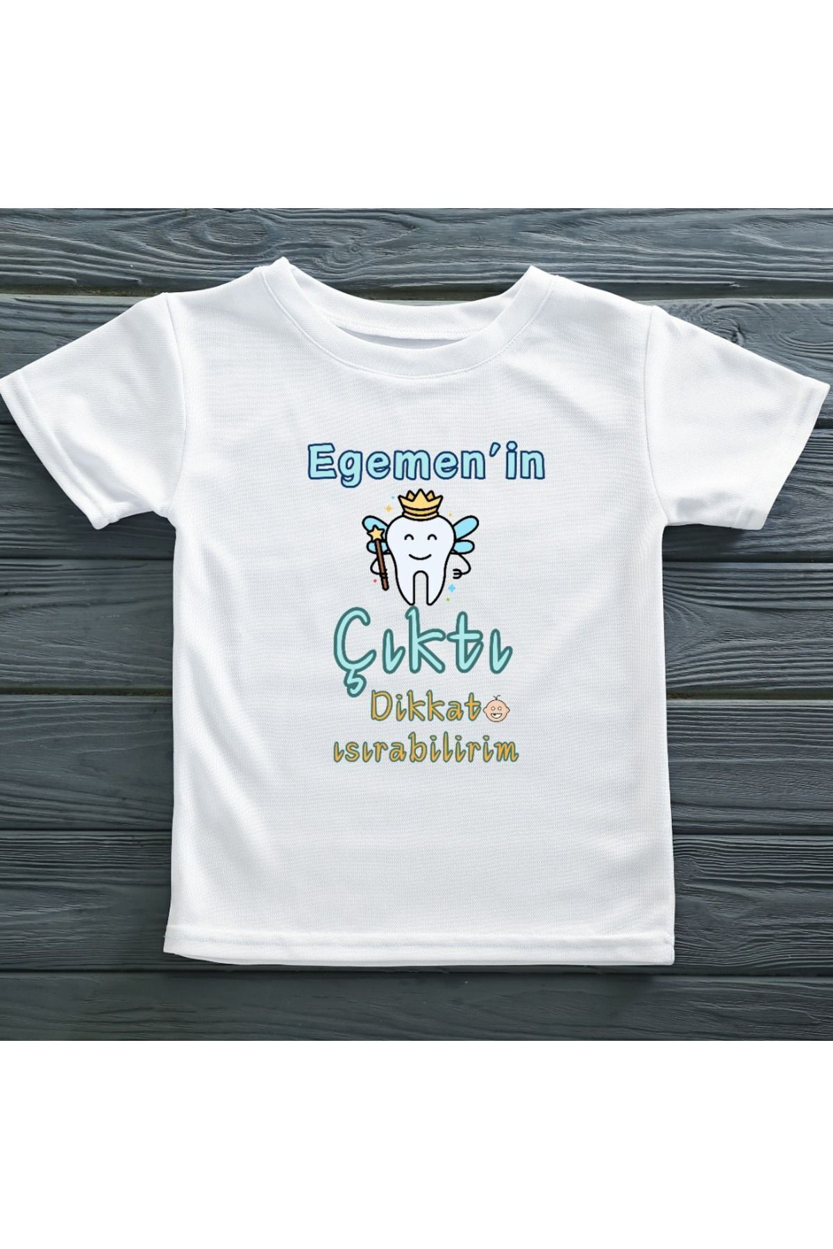 İlk Dişi Çıktı Dikkat Isırabilirim Yazılı Erkek Çocuk Tişörtü