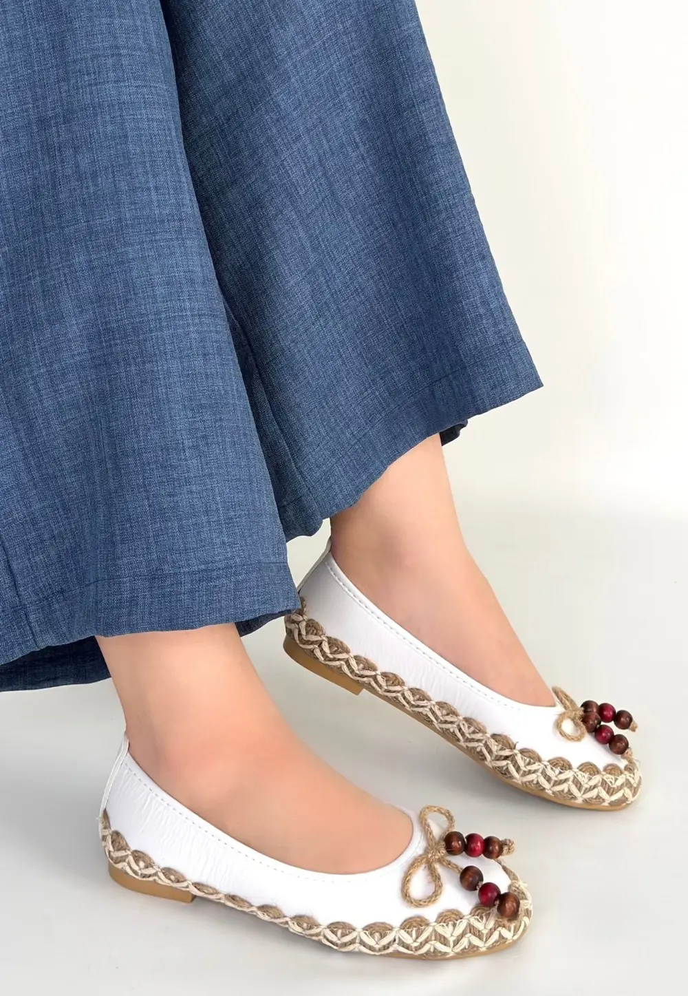 Ilwe Beyaz Cilt Babet Ayakkabı Ilwe Beyaz Cilt Babet Ayakkabı