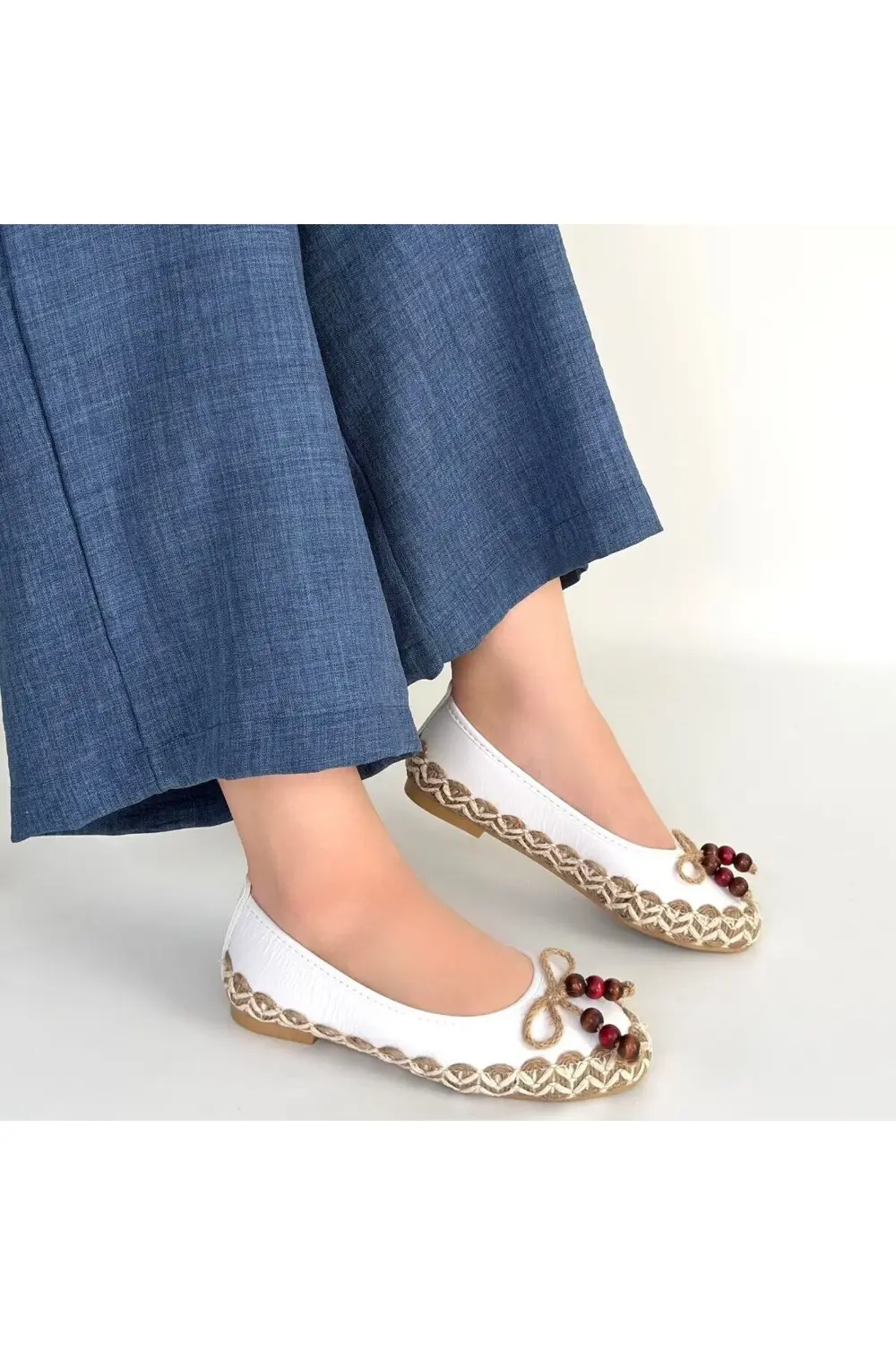 Ilwe Beyaz Cilt Babet Ayakkabı Ilwe Beyaz Cilt Babet Ayakkabı
