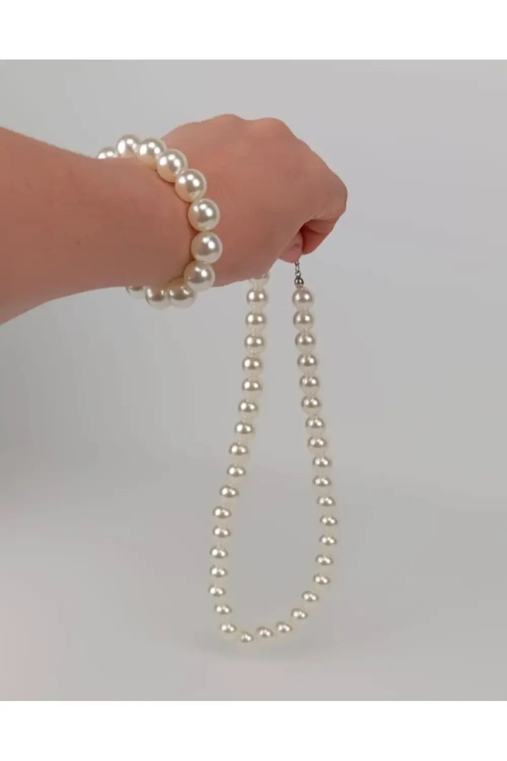 İNCİ GÖRÜNÜMLÜ BONCUK KOLYE