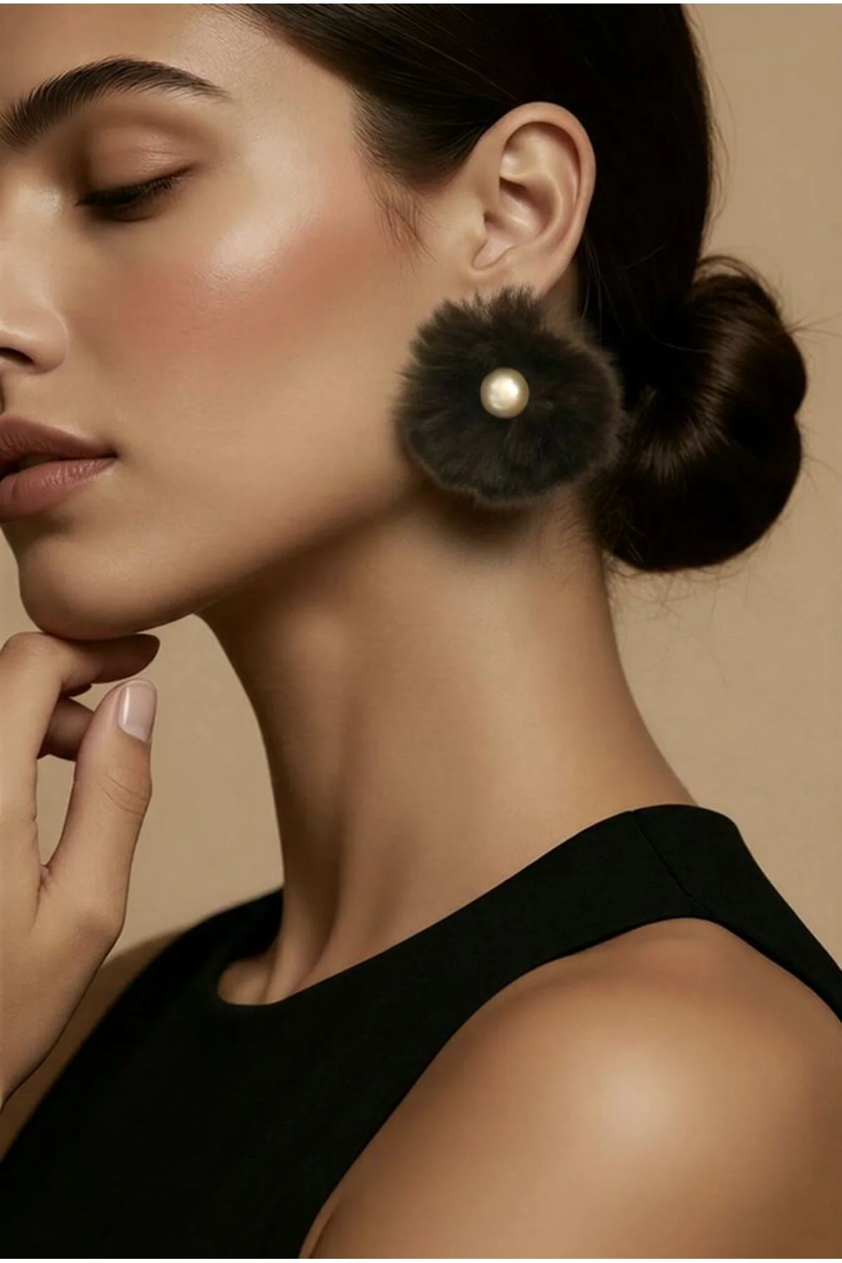 İncili Peluş Figürlü Küpe