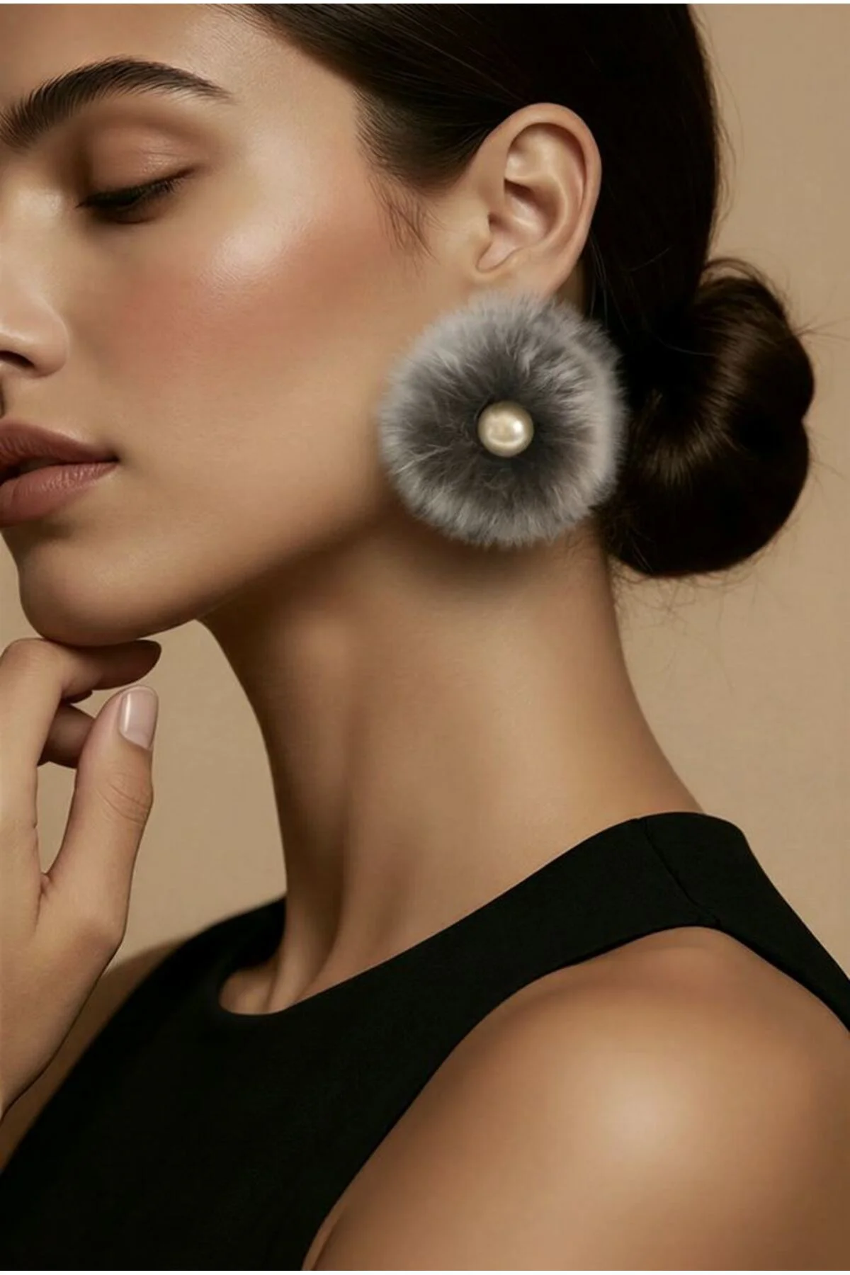 İncili Peluş Figürlü Küpe