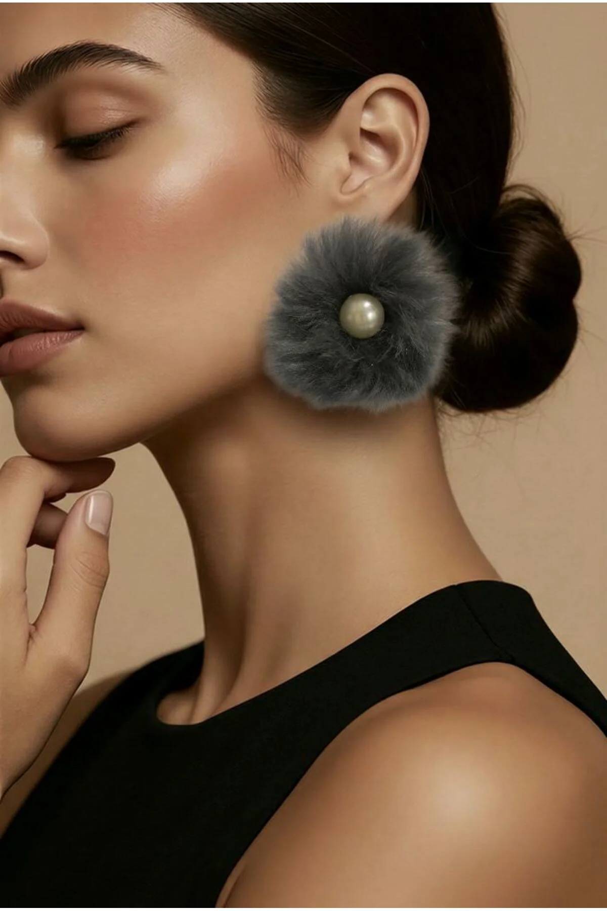İncili Peluş Figürlü Küpe