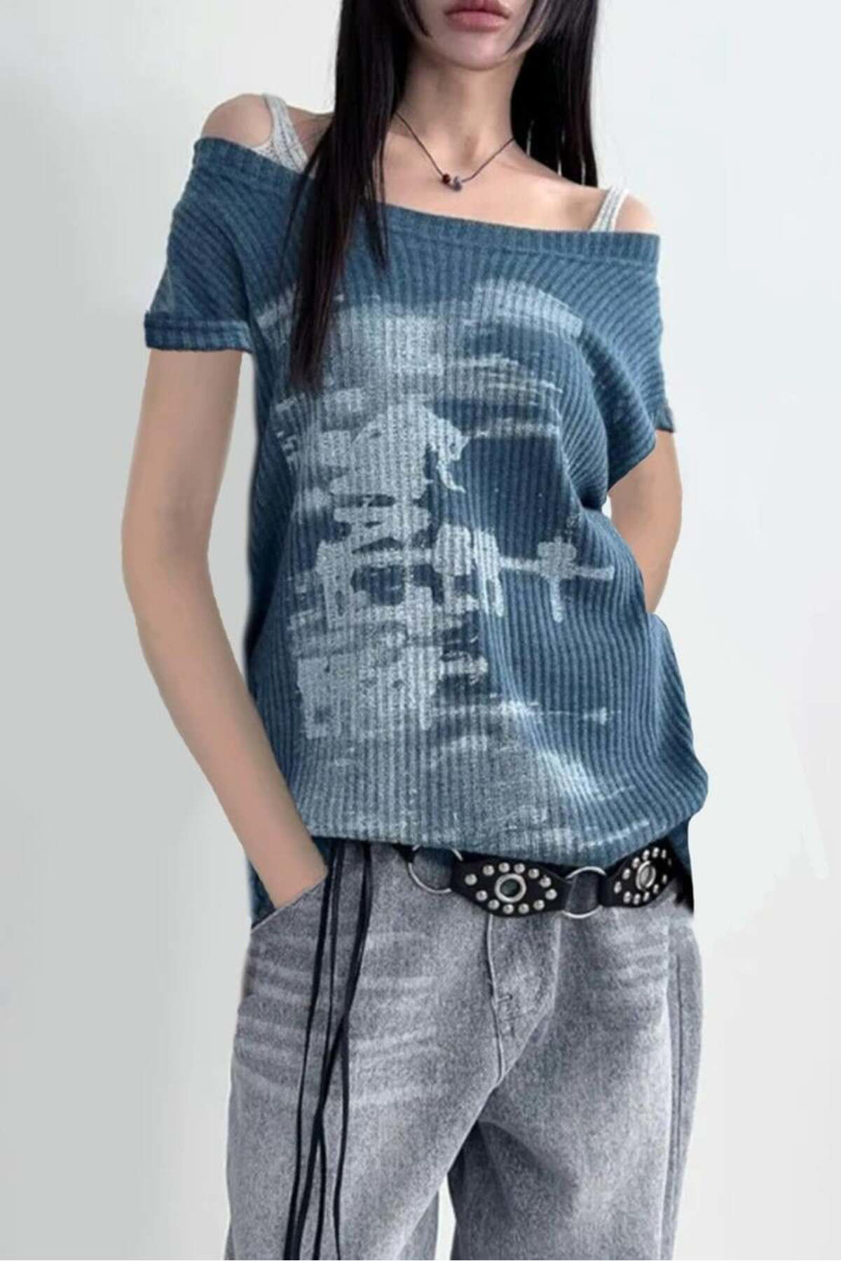 İndigo Vintage Lost Omuz Dekolteli Kısa Kol Off-Shoulder T-Shirt