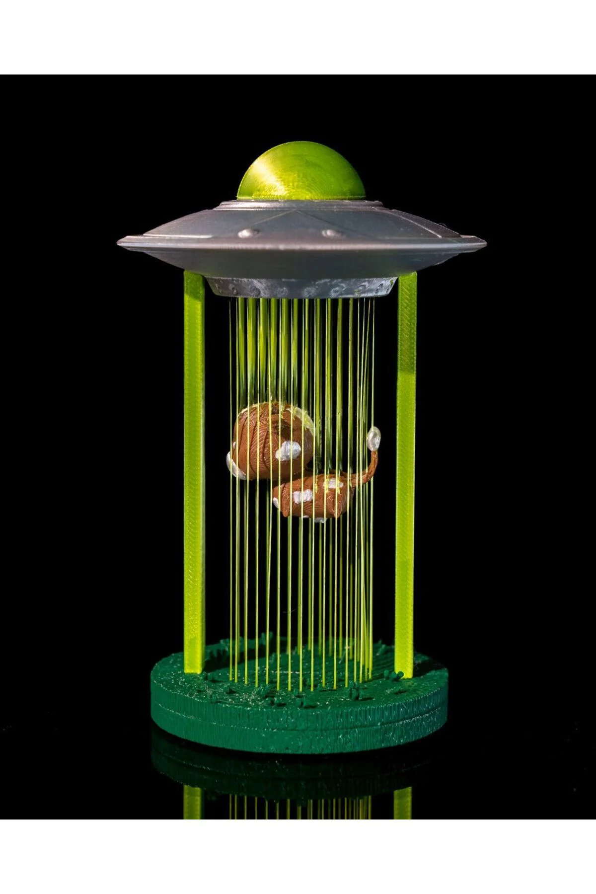 İnek Kaçıran Ufo Figür Uzaya Işınlanan İnek Dekoratif Obje 12CM Fiyatı, Yorumları ve Özellikleri