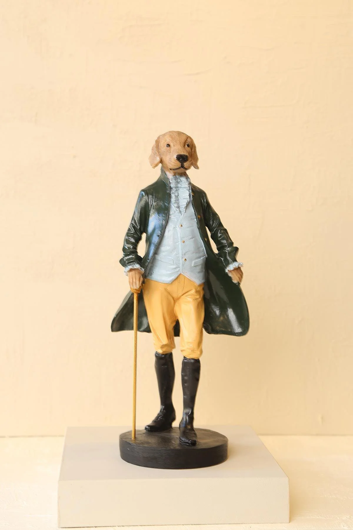 İngiliz Tarzı Vintage Şık Centilmen Köpek Figürü Polyester Dekora