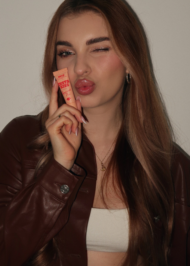 Insta Kiss Cep Güzellik - Kayısı Turta - Dudak Balsamı