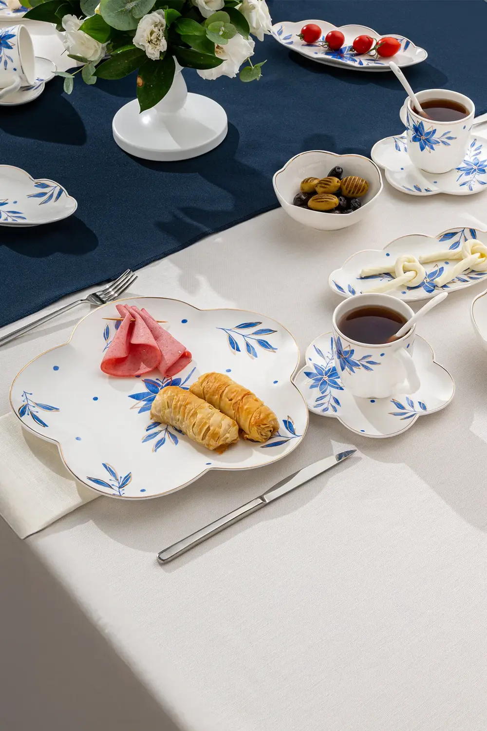 İntense Blue Porselen 32 Parça 6 Kişilik Kahvaltı / Servis Takımı