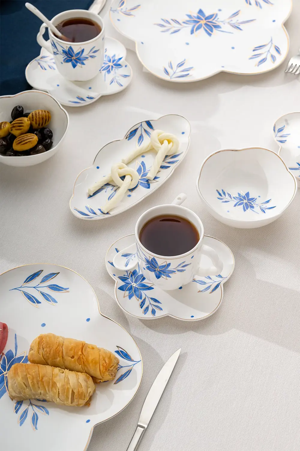 İntense Blue Porselen 32 Parça 6 Kişilik Kahvaltı / Servis Takımı