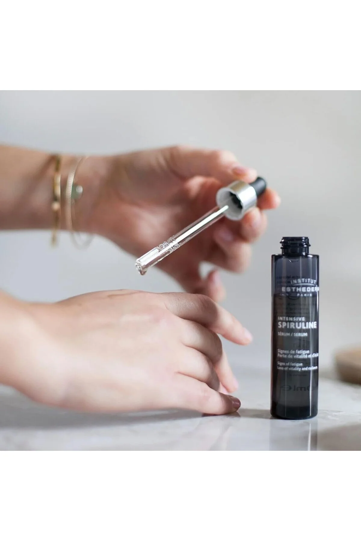 Intensive Spiruline Serum Canlandırıcı ve Aydınlatıcı Etkili Işıl