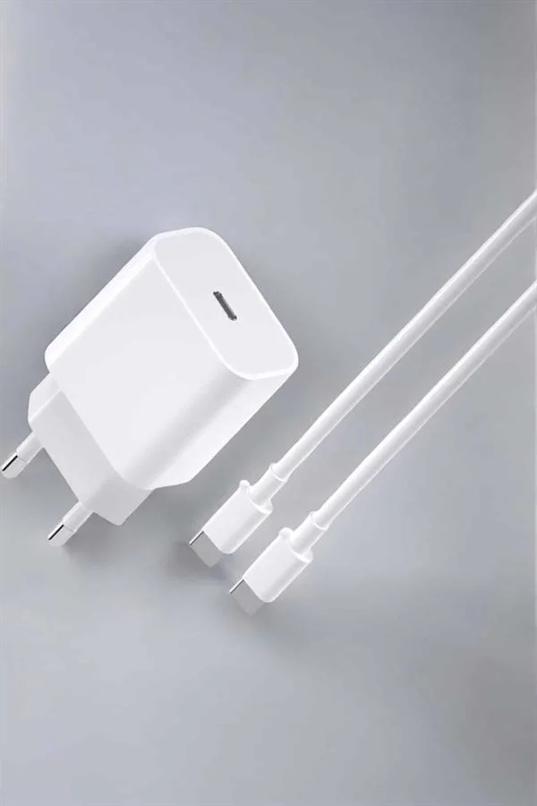 İOS Uyumlu Type-C Girişli Hızlı Şarj 15/15 Pro Max Adaptör ve Kablosu