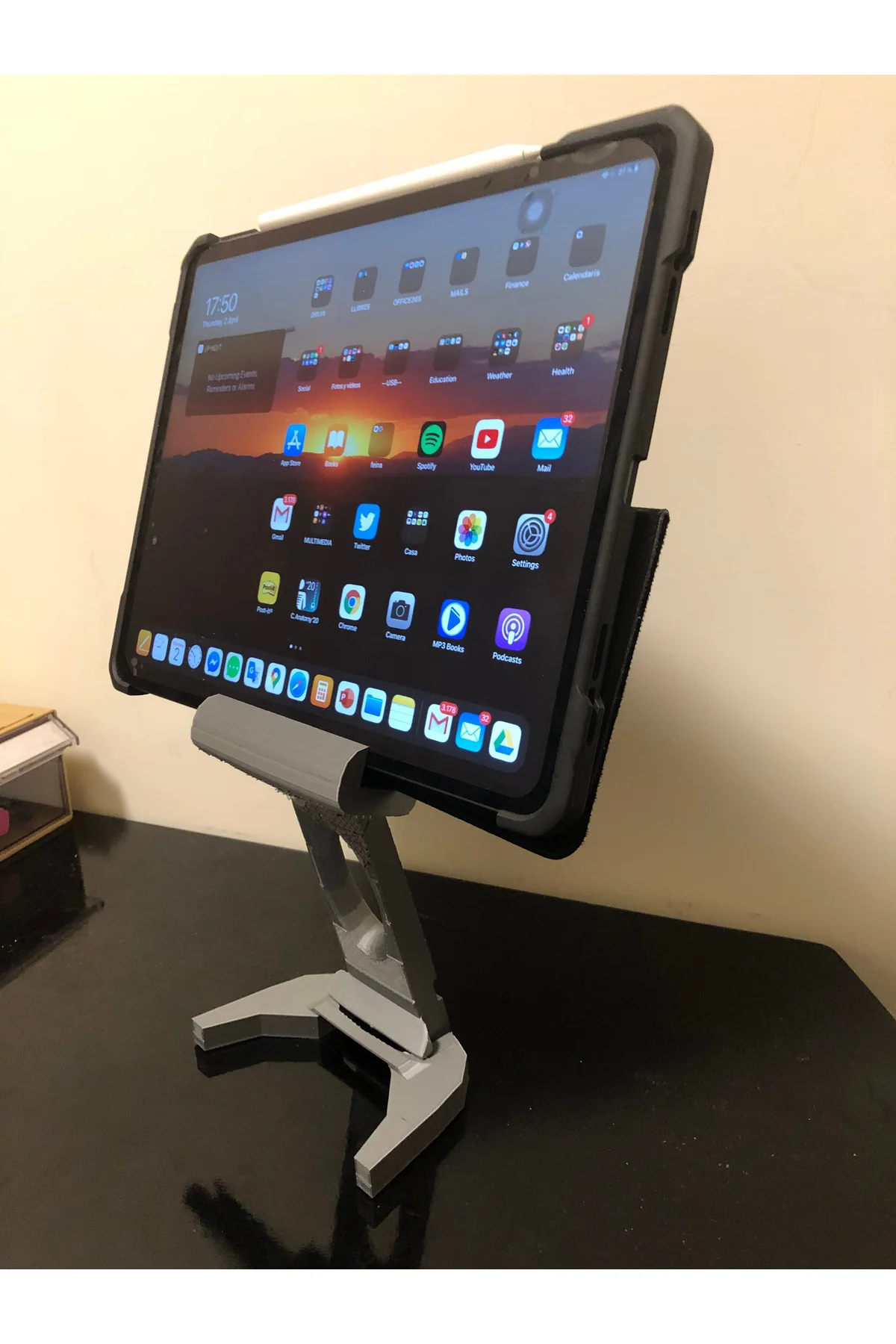 ipad stand