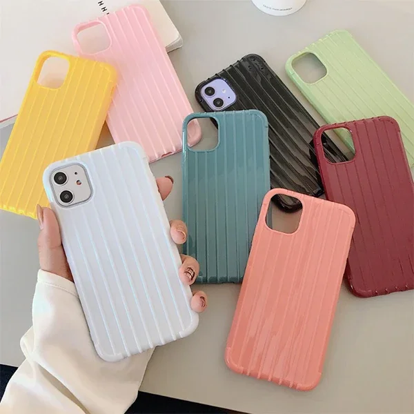 iPhone 11 6.1" Trunk Lines Silikon Kılıf - Darbe Emici Ultra Ince