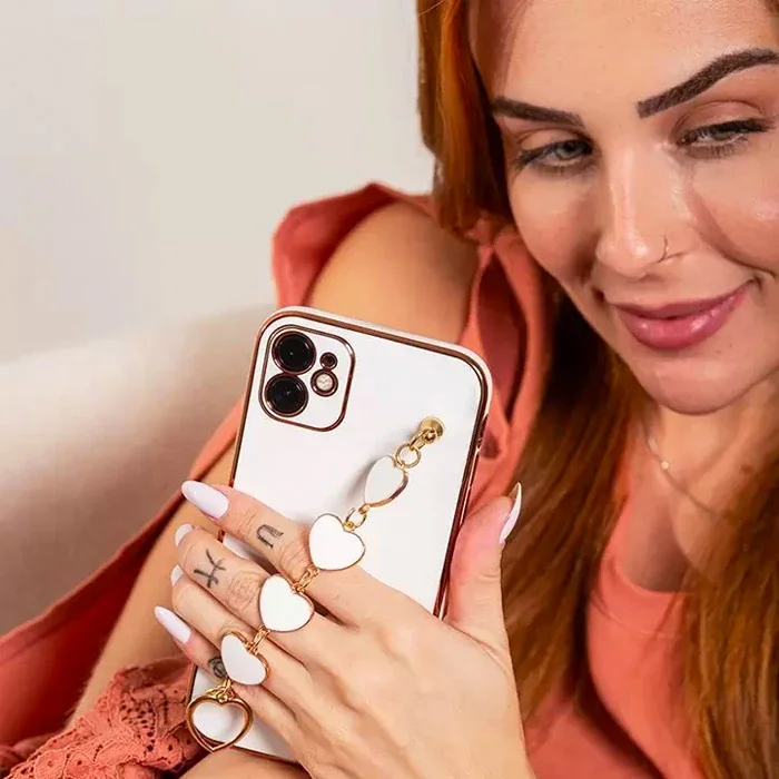 iPhone 12 Kılıf Kalp Bileklikli Askılı Silikon Kamera Koruyucu
