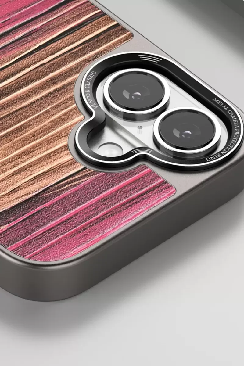 iPhone 16 Pro ile Uyumlu Wave Kapak - Kahverengi Sunî Deri Telefon Kılıfı