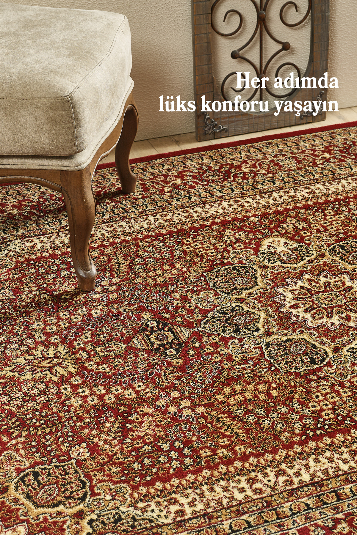 İran Tarzı Barok Süslemeli Kırmızı Toz Vermez Oturma Odası ve Sal İran Tarzı Barok Süslemeli Kırmızı Toz Vermez Oturma Odası ve Sal