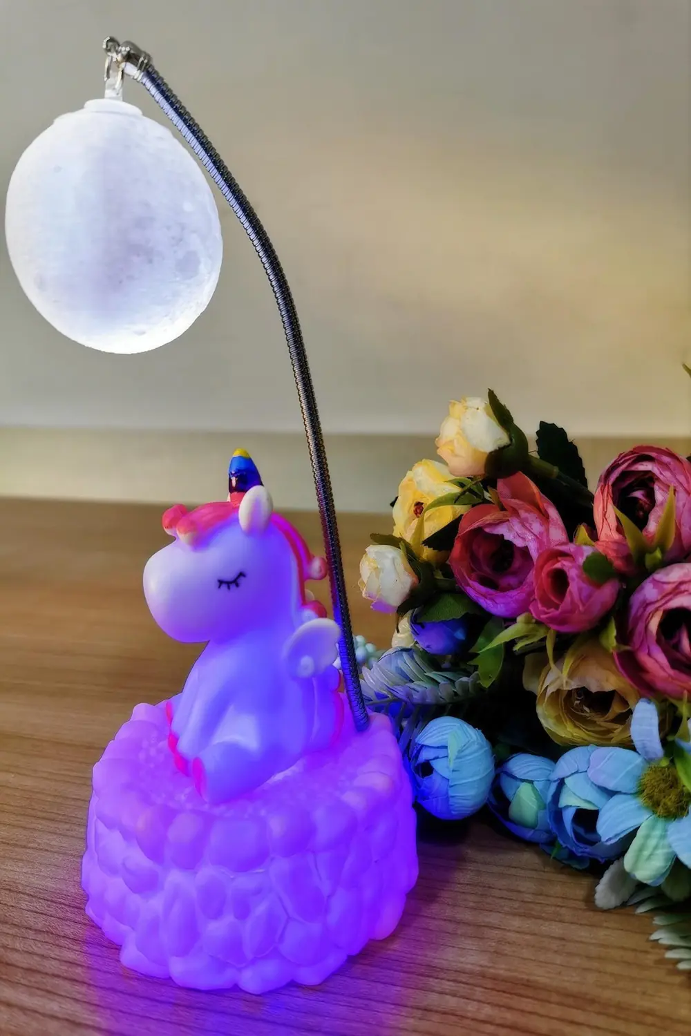 Işık Altında Renk Değiştiren Pembe Unicorn Dekoratif Gece Lambası