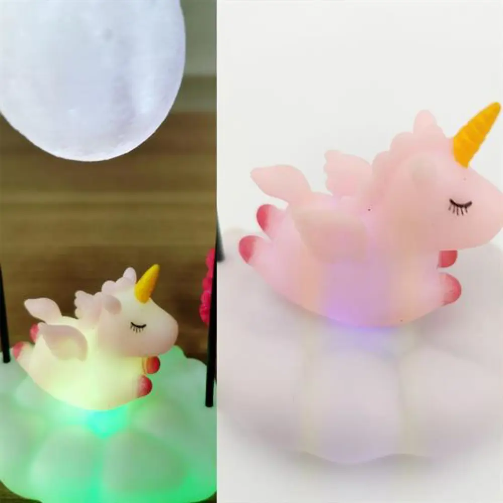 Işık Altında Sallanan Renk Değiştiren Unicornlu Gece Lambası (474