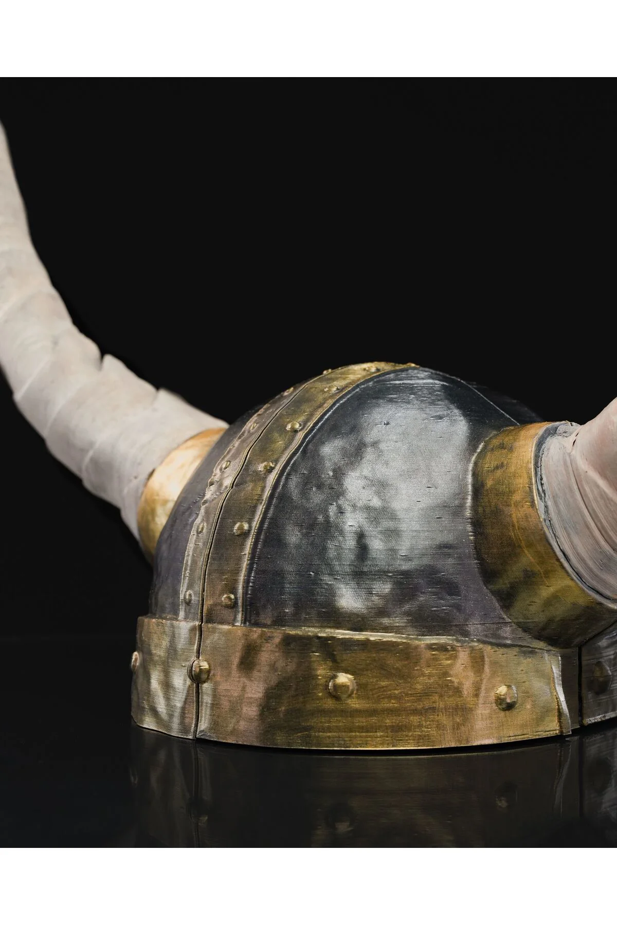İskandinav Boynuzlu Viking Kaskı Giyilebilir