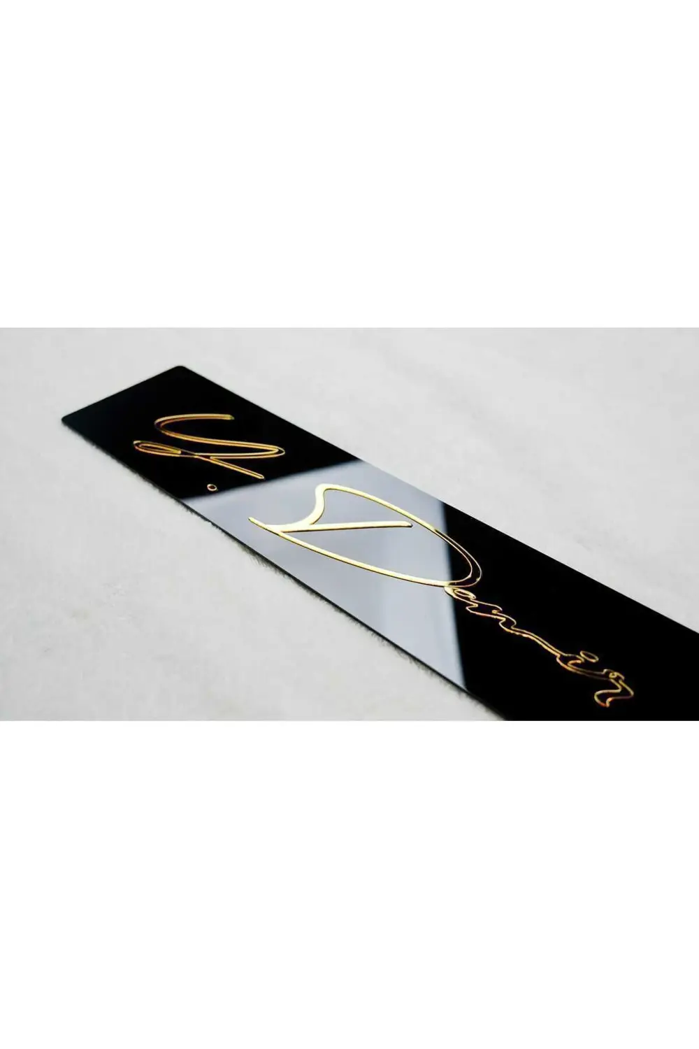 Isme Özel Dekor Pleksi Plaka Piano Black-gold-silver Imza Model