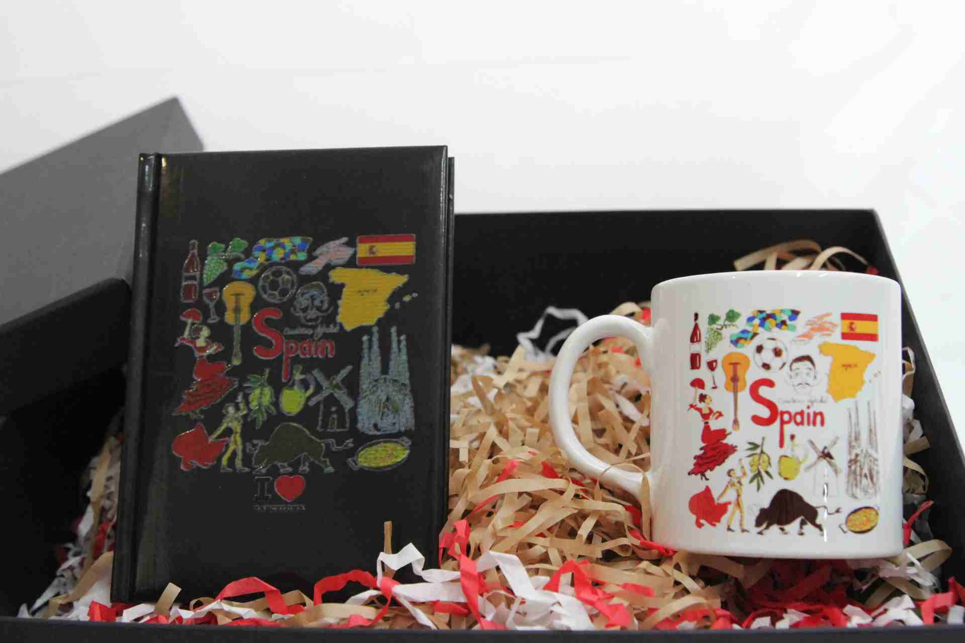 İspanya Temalı Hediye Seti - Kupa Bardak ve Defter Hediye Kutusu