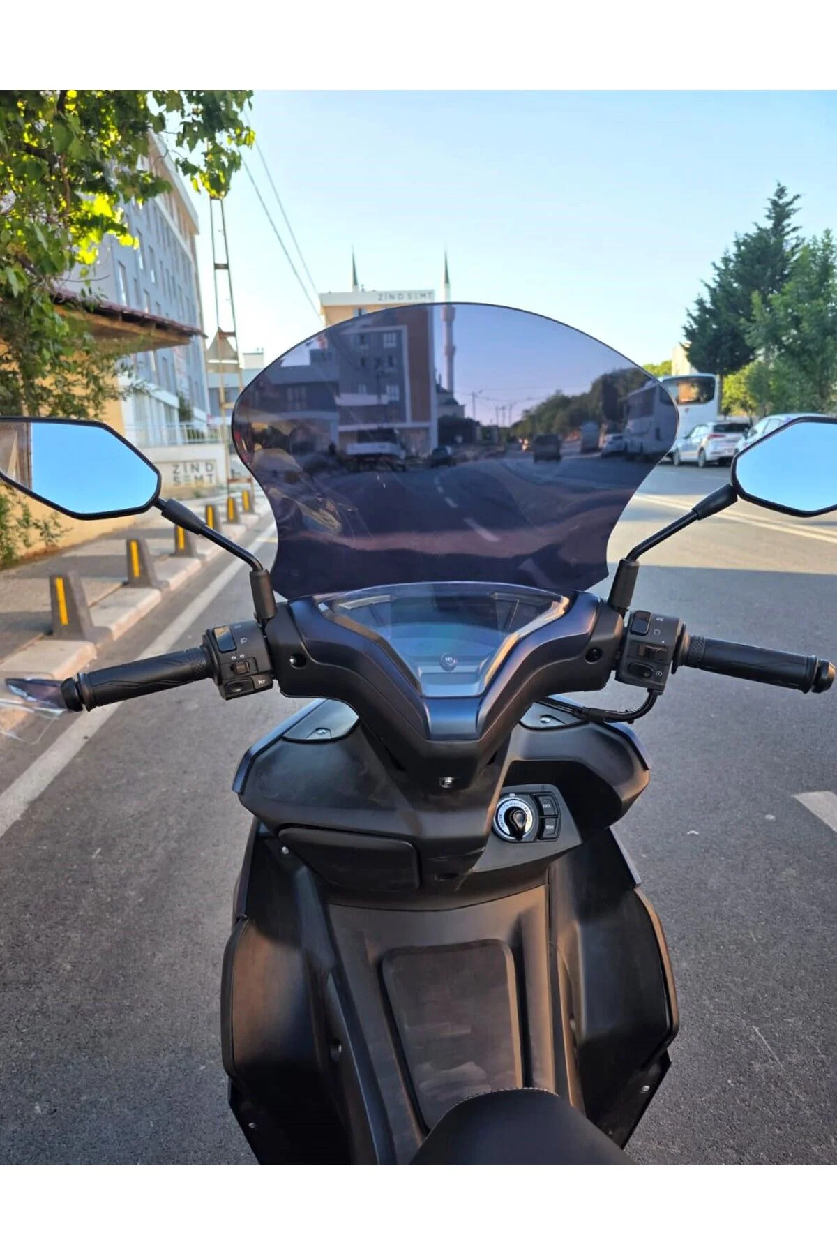 IST 34 Ön Cam 2025-2026 Model 43cm Siyah Renkli 4mm SPORTİF