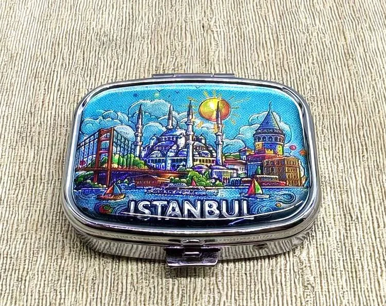 İstanbul Temalı İlaç Kutusu Alk4367 - Şık ve Taşınabilir İlaç Organizatörü Fiyatı, Yorumları ve Özellikleri