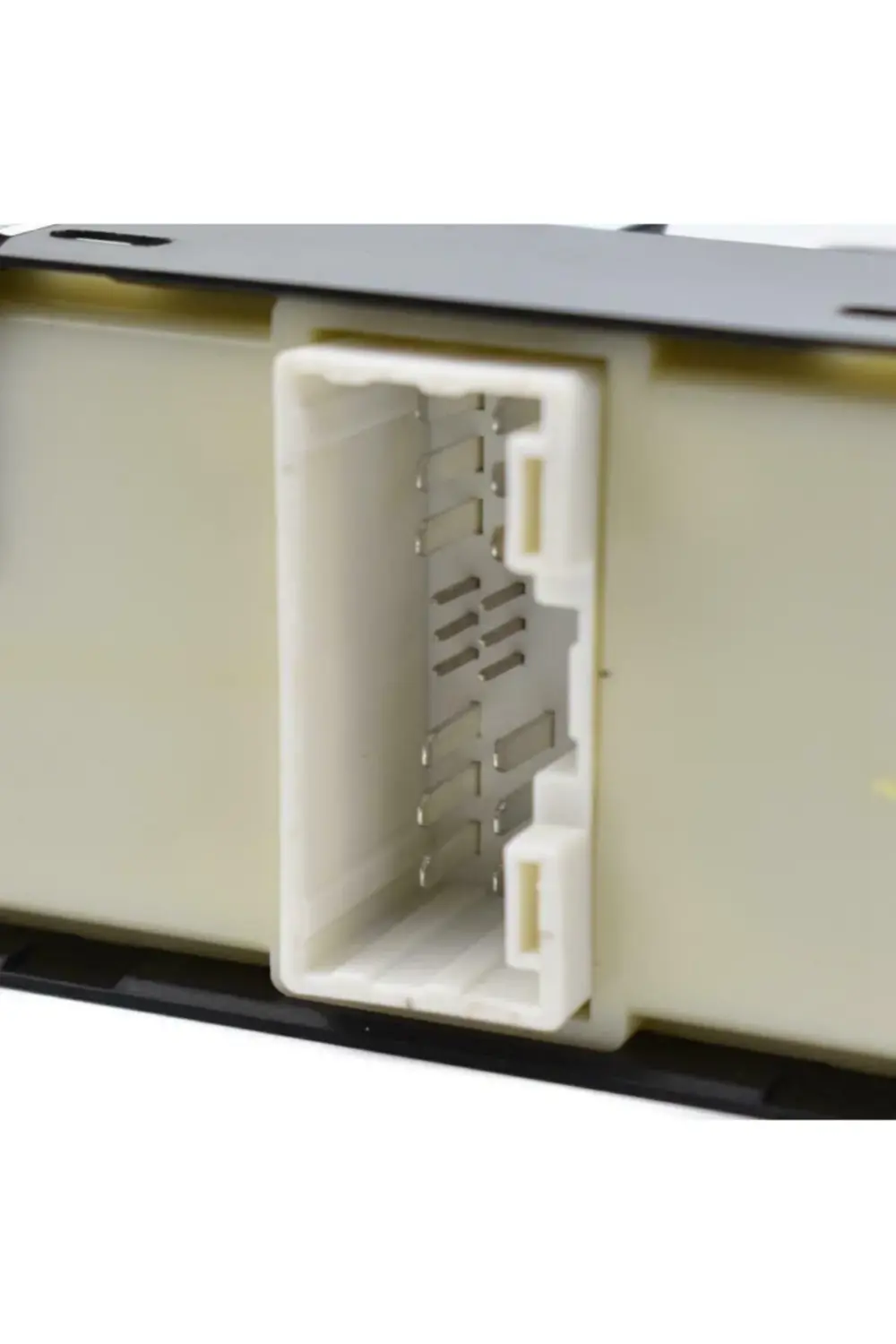 Isuzu D Max Sol Dörtlü Cam Düğmesi Anahtarı 2011--2015