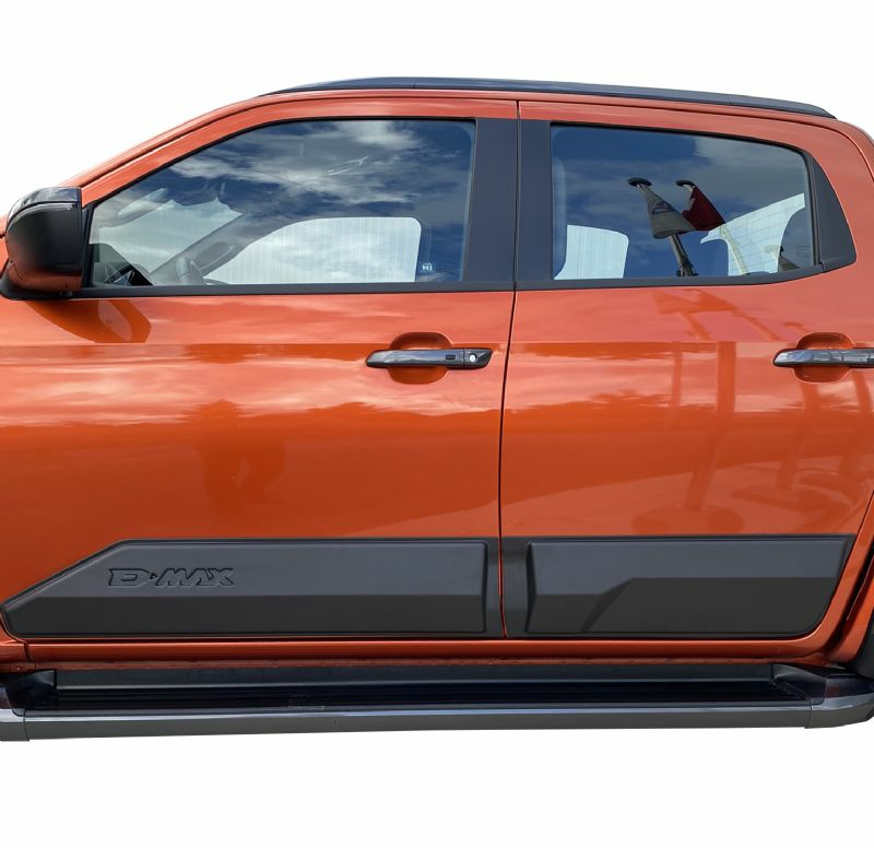 İsuzu D-Max Uyumlu Gövde Kaplama Yan Kapı Koruma 2020 / 2023 Parç