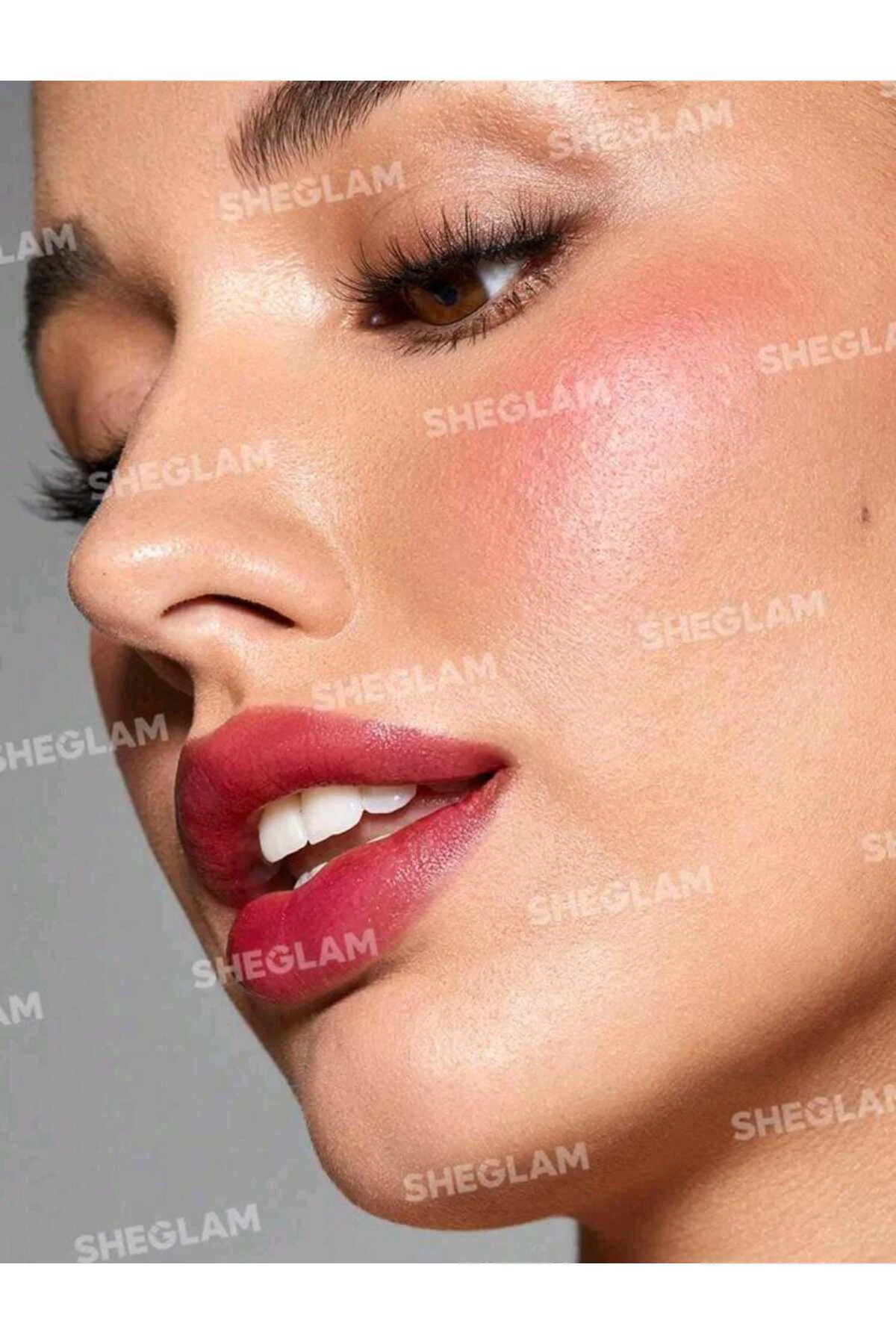 It 's chili sheglam tint ( Chili Sheglam Ruj )
