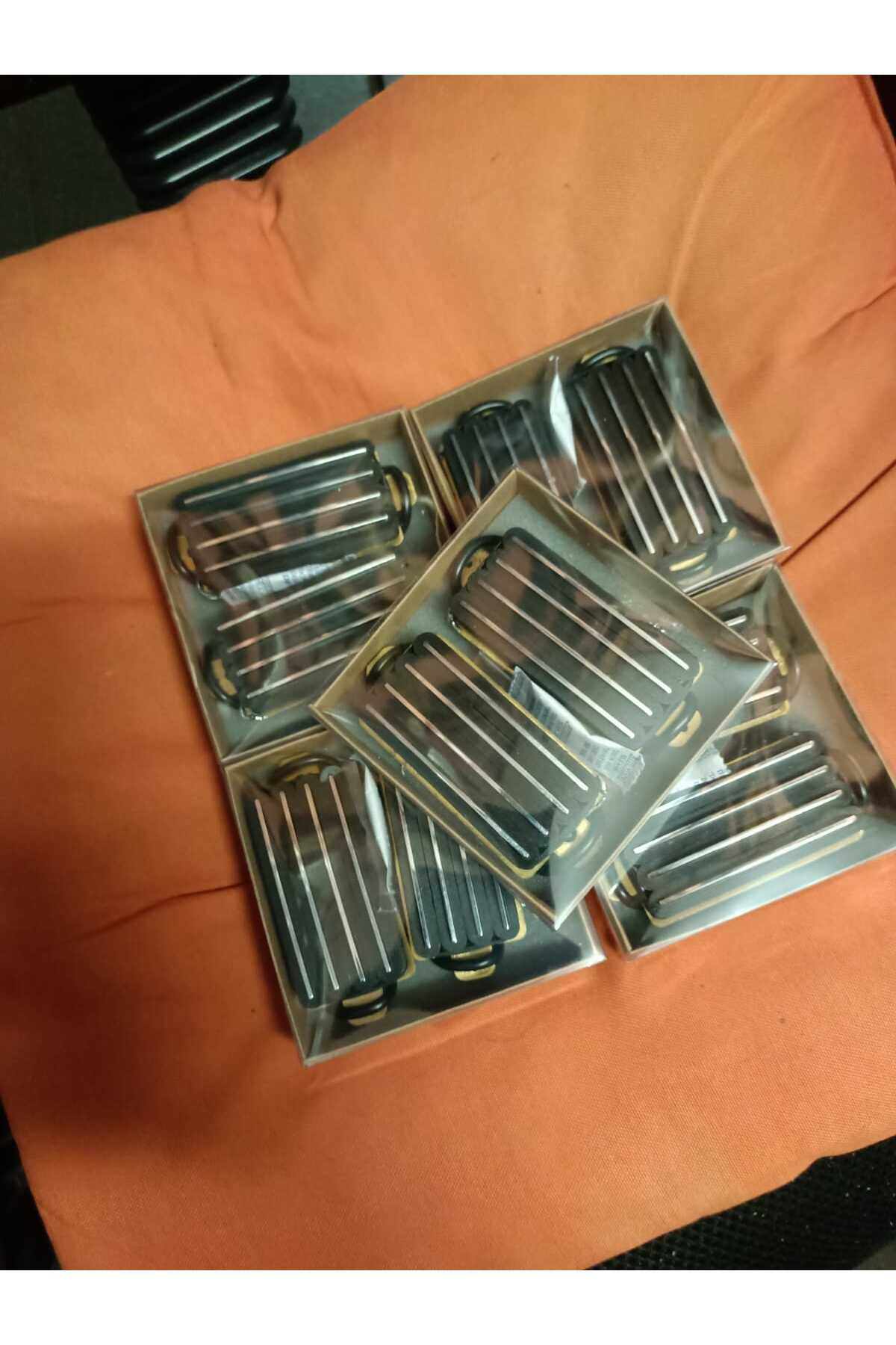 Anka İthal 4 Çubuklu Siyah Renk Neşet Ertaş Ve Teber Saz Manyetiği 1 Ç