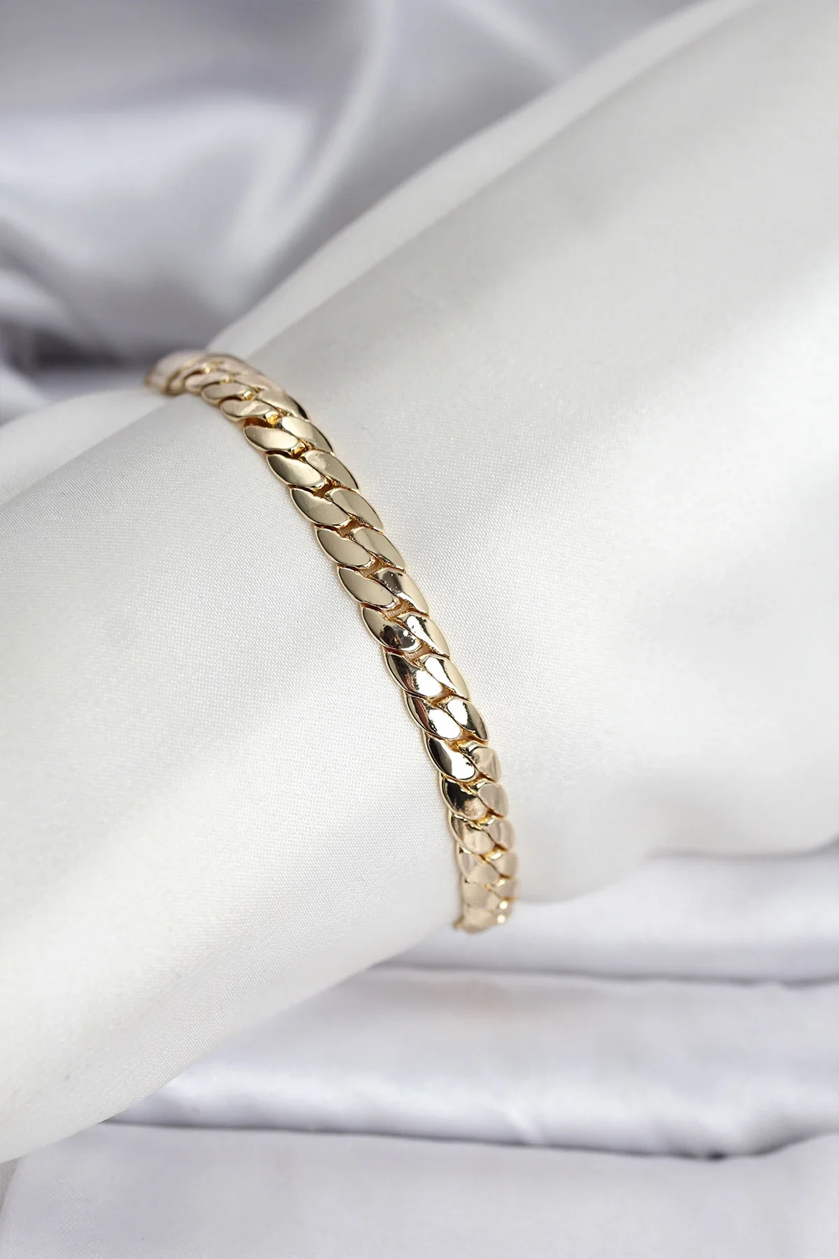 İthalat® 14K Gold Renk Kaplama Ezme Zincir Model Kadın Bileklik