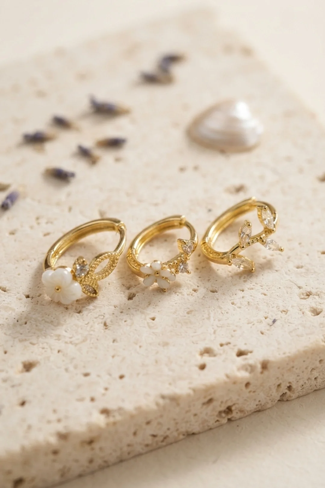 İthalat® 3 lü Set Çiçek Model Gold Renk Kadın Küpe