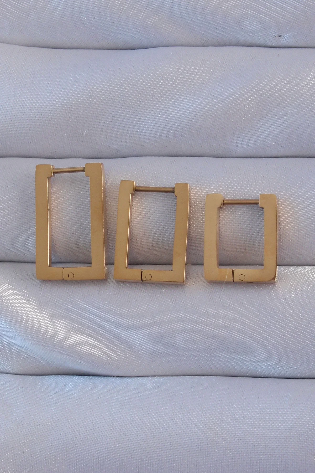 İthalat® 316L Çelik Gold Renk Dikdörtgen Küpe Seti