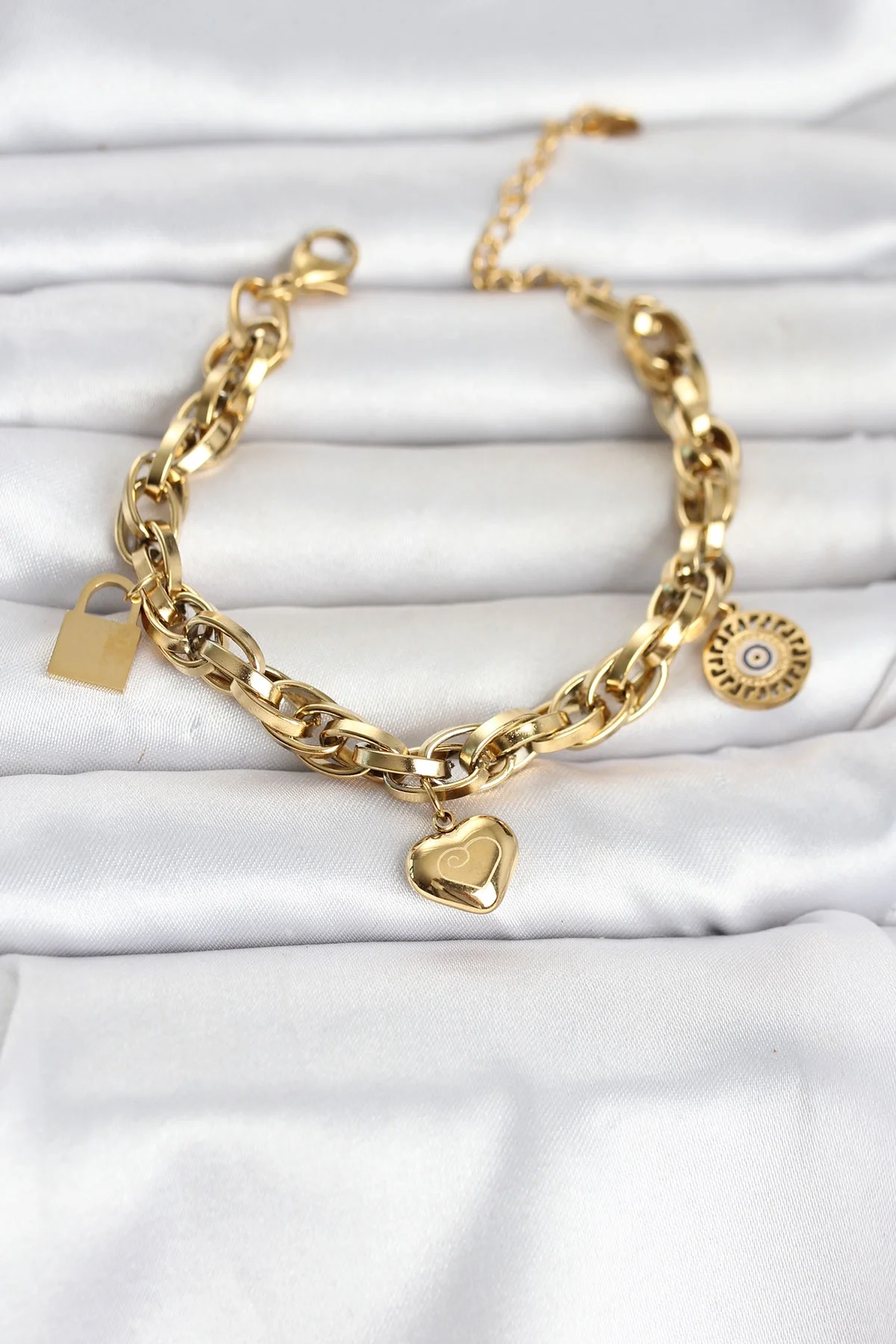 İthalat® 316L Çelik Gold Renk Charmlı Kalın Burgu Model Kadın Bileklik