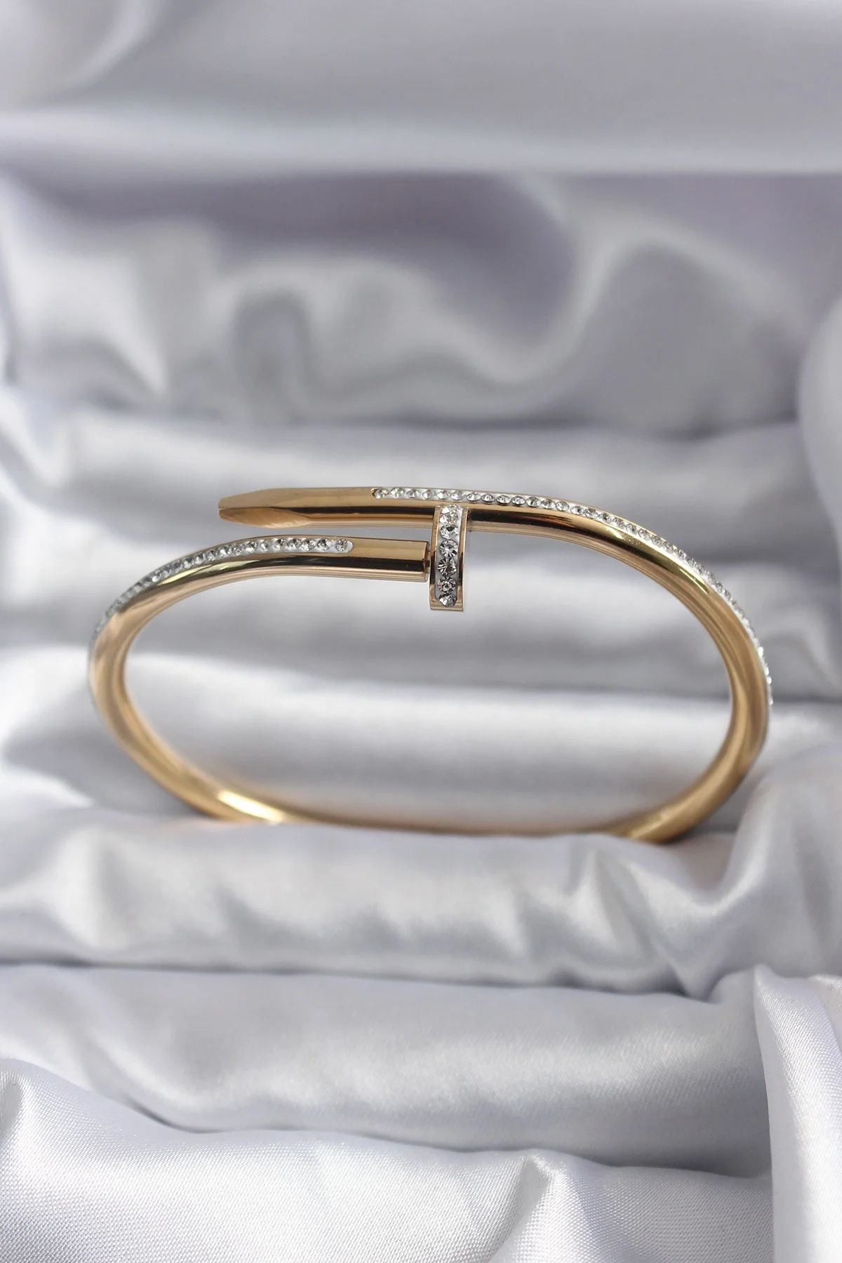 İthalat® 316L Çelik Gold Renk Çivi Model Zirkon Taş Detay Kadın Bileklik