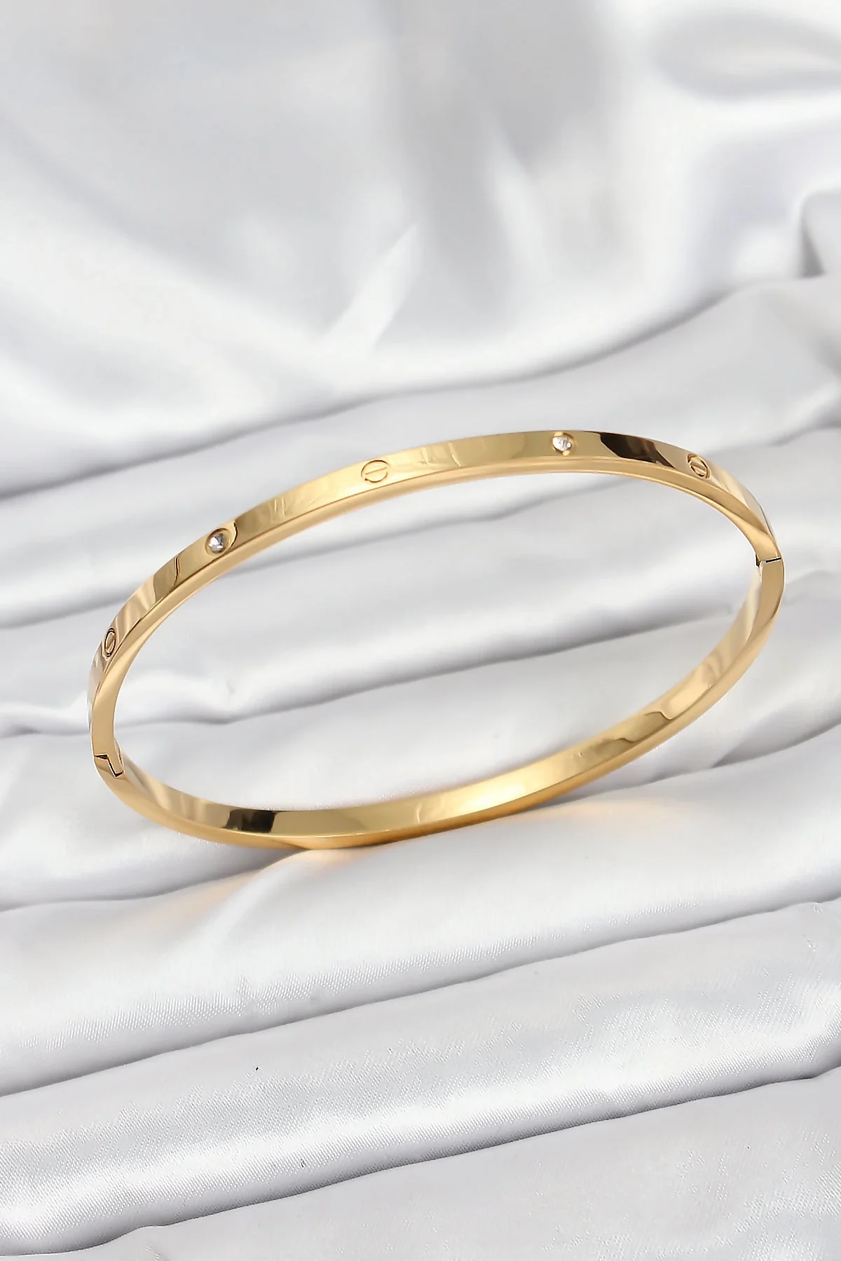 İthalat® 316L Çelik Gold Renk Zirkon Taşlı 65 mm İnce Kadın Kelepçe Bileklik