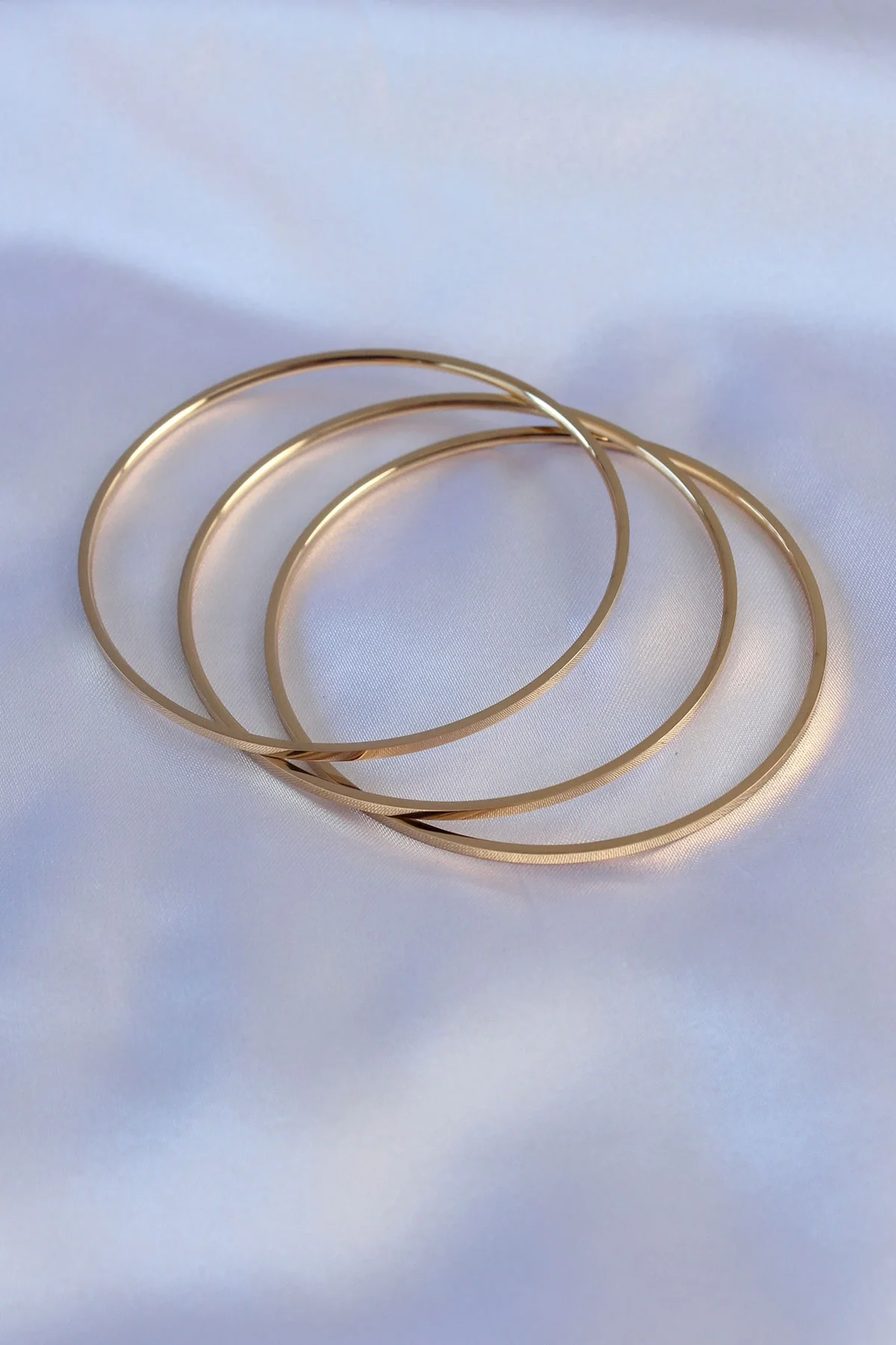 İthalat® 316L Çelik Gold Renk Ajda Model Kadın 65 mm Bilezik